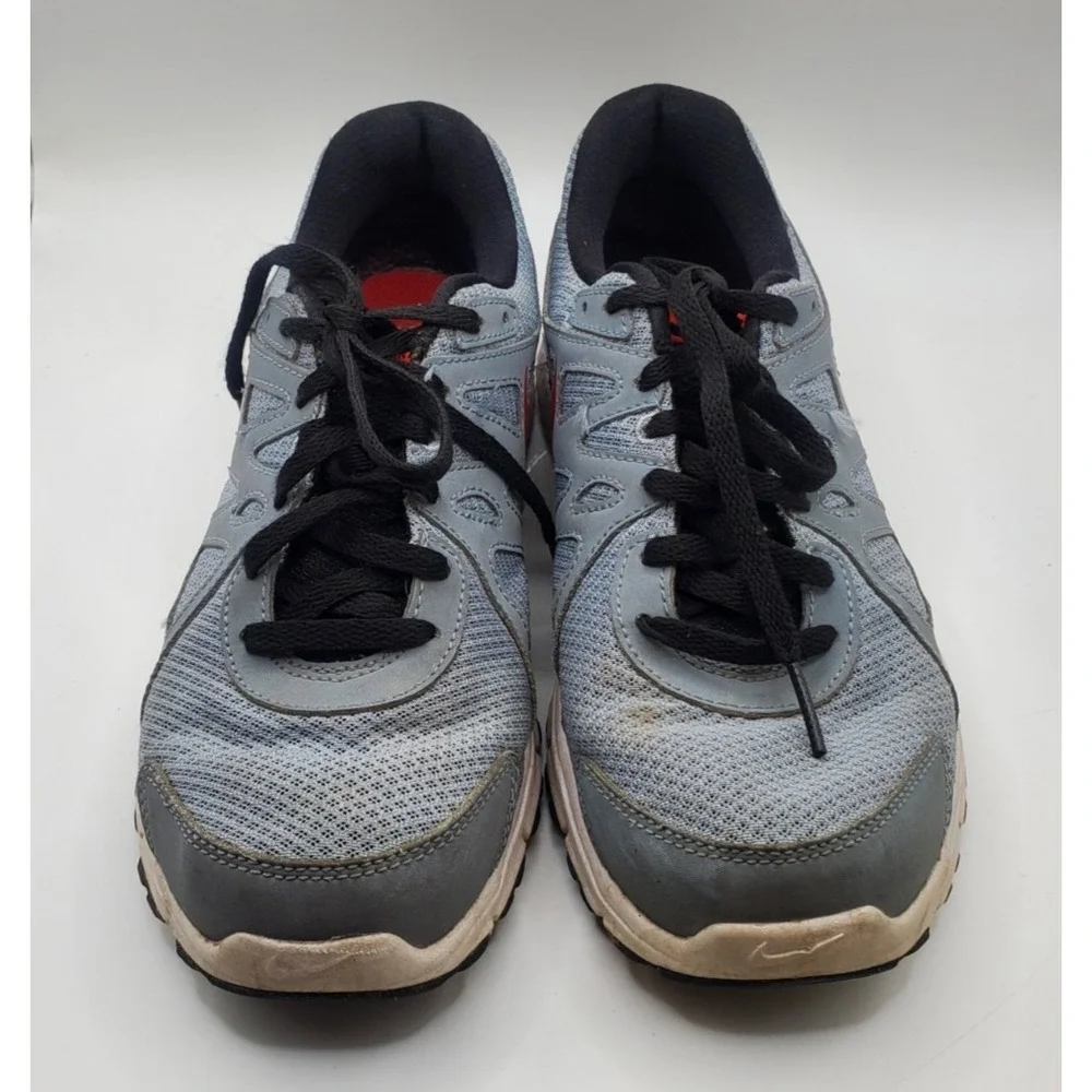 Nike‎ Revolution 2 Youth Size 6Y Gray Shoes/  Red Swoosh